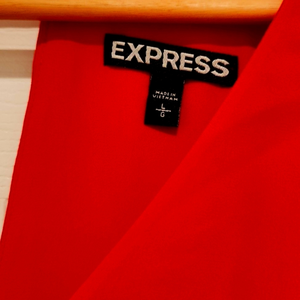 Express Blouse - Picture 5 of 5